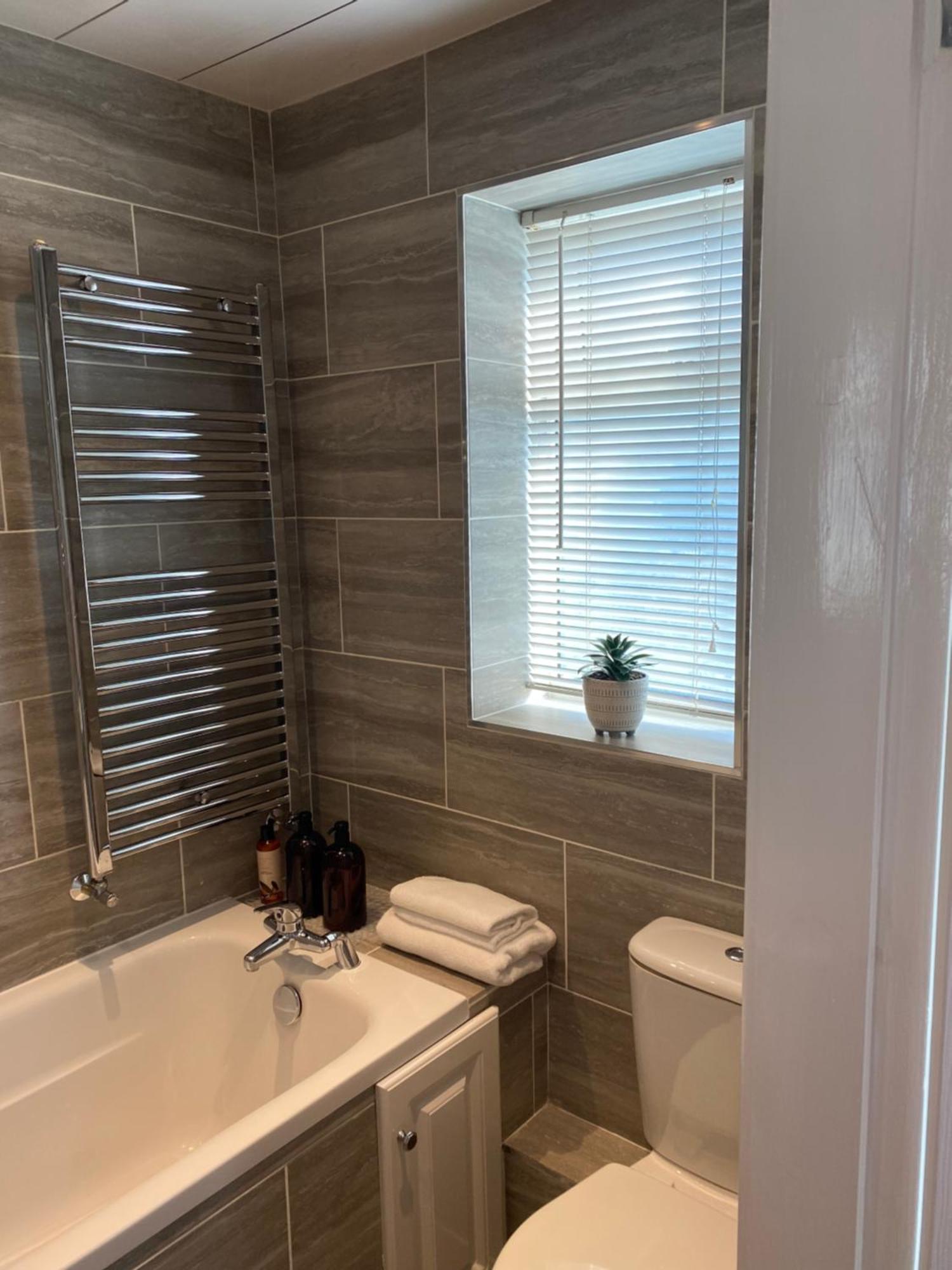 Mountain View Apartment Queensbury Bagian luar foto